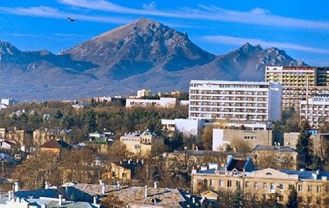 Вид на Пятигорск. Фото с сайта calend.ru Вид на Пятигорск. Фото с сайта calend.ru