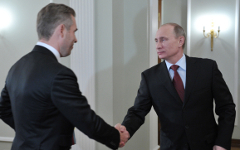 Павел Астахов и Владимир Путин © РИА Новости,  Алексей Никольский
