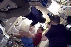 Экипаж корабля «Союз ТМА-06М». Фото с сайта mcc.rsa.ru Экипаж корабля «Союз ТМА-06М». Фото с сайта mcc.rsa.ru