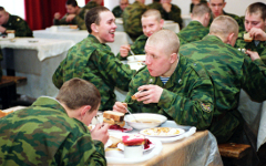 Обед в солдатской столовой © РИА Новости, Олег Ласточкин