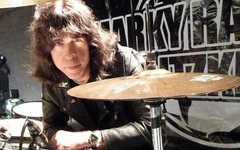 Марки Рамон. Фото с сайта markyramone.com