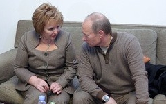 Людмила и Владимир Путины © РИА Новости, Алексей Дружинин Людмила и Владимир Путины © РИА Новости, Алексей Дружинин