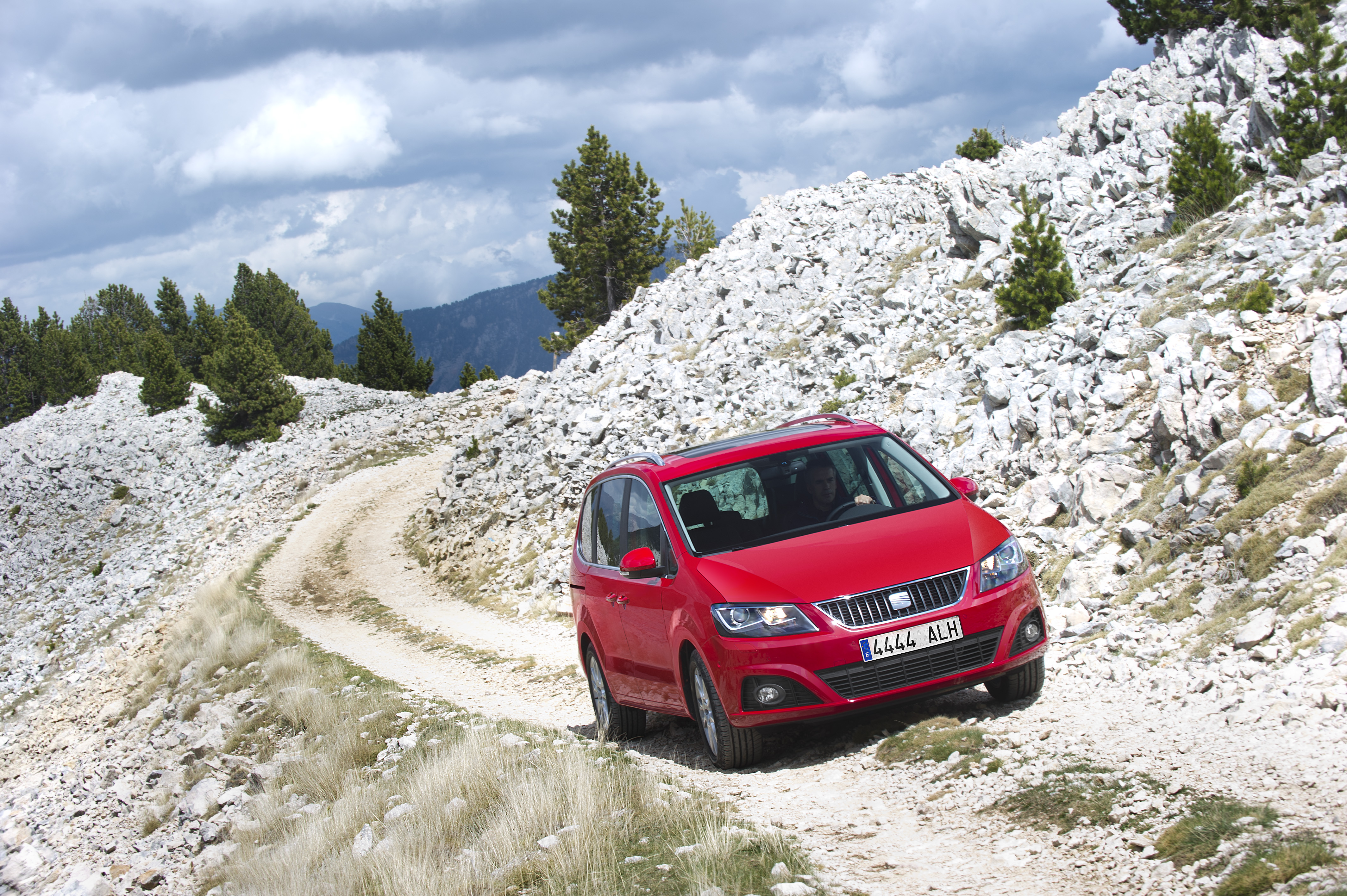 SEAT Alhambra Фото компании SEAT