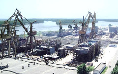 Строительство кораблей. Фото с сайта korabley.net Строительство кораблей. Фото с сайта korabley.net