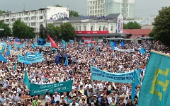 Митинг в Крыму. Фото с сайта qtmm.org
