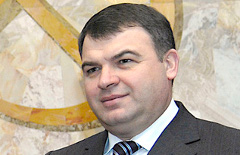 Анатолий Сердюков. Фото с сайта wikimedia.org Анатолий Сердюков. Фото с сайта wikimedia.org