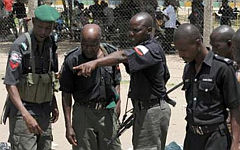 Нигерийские полицейские. Фото с сайта nigeriapolicewatch.com Нигерийские полицейские. Фото с сайта nigeriapolicewatch.com