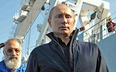 Владимир Путин во время поездки на о. Гогланд. Фото с сайта kremlin.ru Владимир Путин во время поездки на о. Гогланд. Фото с сайта kremlin.ru