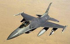 Истребитель F-16. Фото с сайта wikipedia.org Истребитель F-16. Фото с сайта wikipedia.org