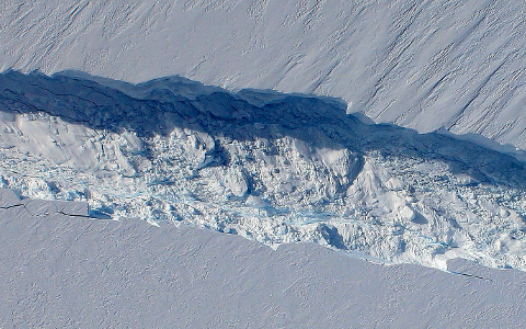 Ледник Пайн-Айленд. Фото с сайта nasa.gov Ледник Пайн-Айленд. Фото с сайта nasa.gov