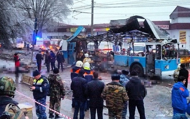 Последствия взрыва троллейбуса в Волгограде. Фото пользователя Instagram ulianov Последствия взрыва троллейбуса в Волгограде. Фото пользователя Instagram ulianov
