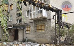 Жилой дом в Донецке после бомбежки. Фото с сайта dnr.today Жилой дом в Донецке после бомбежки. Фото с сайта dnr.today
