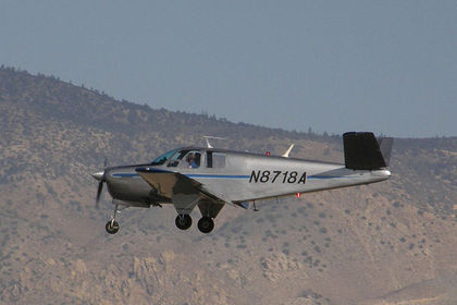 Самолет Beechcraft Bonanza. Фото с сайта wikipedia.ru Самолет Beechcraft Bonanza. Фото с сайта wikipedia.ru