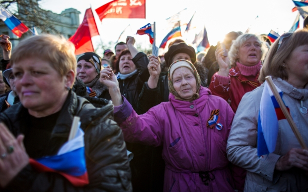 Митинг в поддержку России в центре Крыма © РИА Новости, Андрей Стенин 