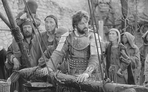 Кадр из фильма «Трудно быть Богом» Кадр из фильма «Трудно быть Богом»