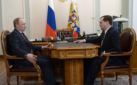 Владимир Путин и Дмитрий Медведев. Фото с сайта kremlin.ru