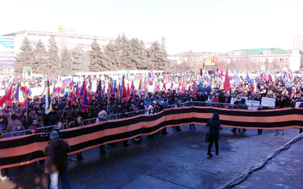 Митинг в Саратове. Фото пользователя Twitter @un_marin Митинг в Саратове. Фото пользователя Twitter @un_marin