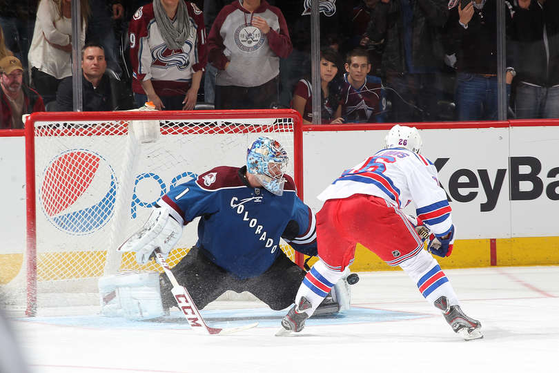 Семен Варламов в матче с «Нью-Йорк Рейнджерс». Фото с сайта nhl.com Семен Варламов в матче с «Нью-Йорк Рейнджерс». Фото с сайта nhl.com
