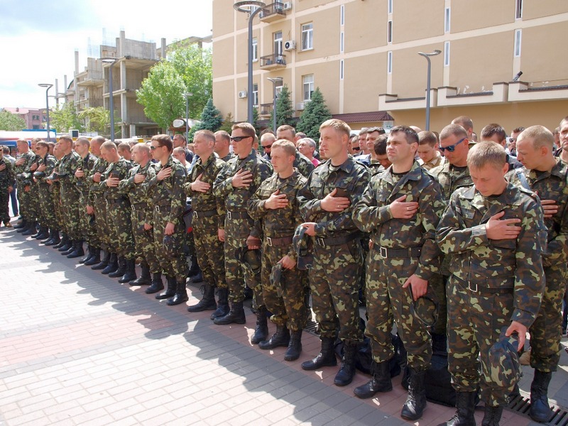 Украинские солдаты. Фото с сайта mil.gov.ua Украинские солдаты. Фото с сайта mil.gov.ua
