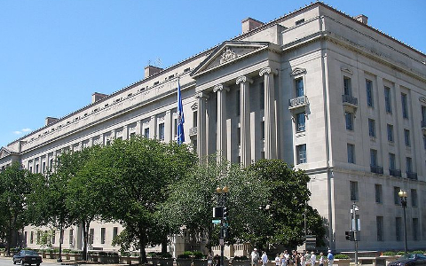 Здание министерства юстиции США в Вашингтоне. Фото Coolcaesar с сайта wikimedia.org Здание министерства юстиции США в Вашингтоне. Фото Coolcaesar с сайта wikimedia.