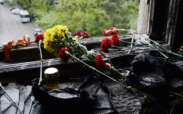 Окно сгоревшего Дома профсоюзов в Одессе © РИА Новости, Антон Круглов Окно сгоревшего Дома профсоюзов в Одессе © РИА Новости, Антон Круглов