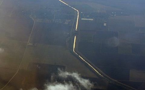 Участок Северо-Крымского канала. Фото с сайта Wikipedia.org Участок Северо-Крымского канала. Фото с сайта Wikipedia.org