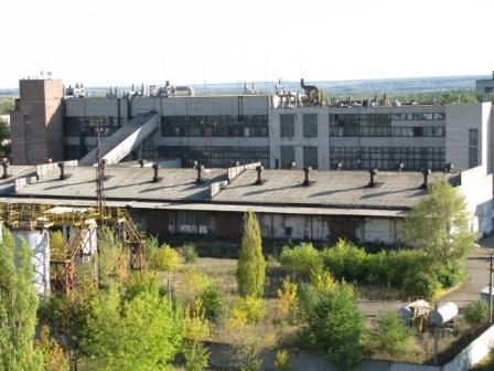 Здание ДЗХИ. Фото с сайта donetskhim.com.ua Здание ДЗХИ. Фото с сайта donetskhim.com.ua