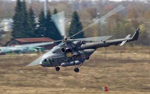 Вертолет Ми-8. Фото с сайта wikipedia.org Вертолет Ми-8. Фото с сайта wikipedia.org