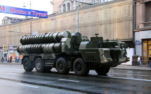 Ракетный комплекс С-300. Фото с сайта wikipedia.org Ракетный комплекс С-300. Фото с сайта wikipedia.org