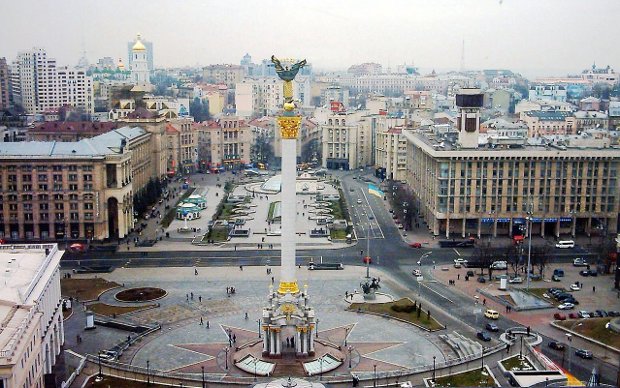 Площадь Независимости в Киеве. Фото с сайта wikipedia.org