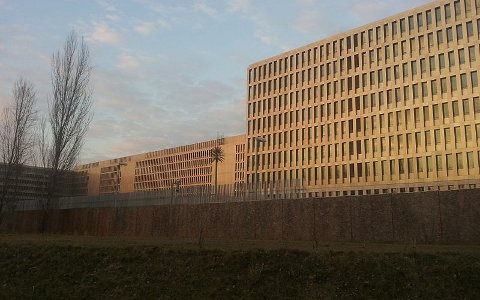 Штаб-квартира BND. Фото с сайта wikipedia.org Штаб-квартира BND. Фото с сайта wikipedia.org