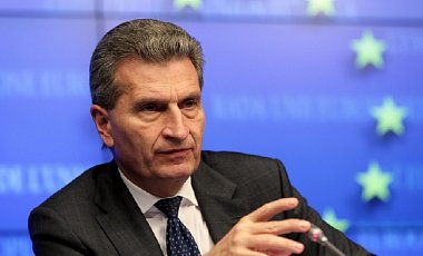 Гюнтер Эттингер. Фото с сайта tribuna.md Гюнтер Эттингер. Фото с сайта tribuna.md