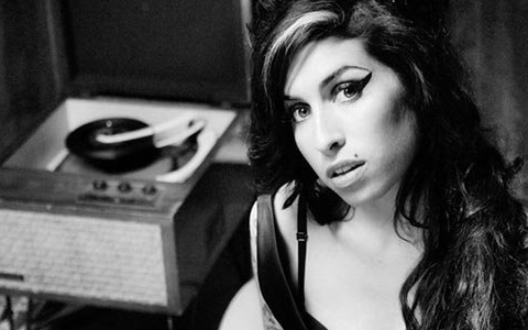 Эми Уайнхаус. Фото с офстраницы артистки в Facebook