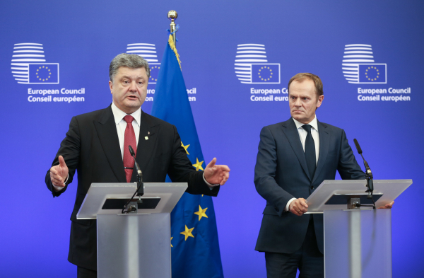 Петр Порошенко и председатель ЕС Дональд Туск © РИА Новости, Михаил Палинчак