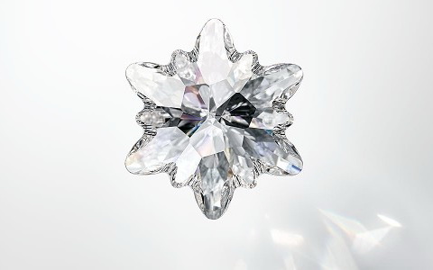 Кристалл коллекции «Эдельвейс». Фото с сайта crystals.swarovski.com Кристалл коллекции «Эдельвейс». Фото с сайта crystals.swarovski.com