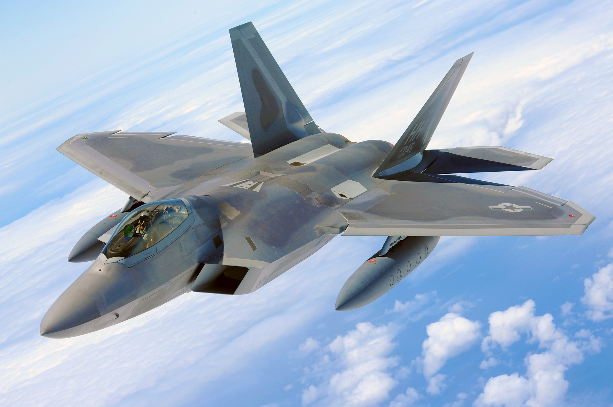 F-22. Фото с сайта wikimedia.org F-22. Фото с сайта wikimedia.org