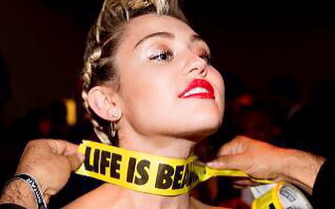 Майли Сайрус. Фото пользователя Instagram @mileycyrus Майли Сайрус. Фото пользователя Instagram @mileycyrus