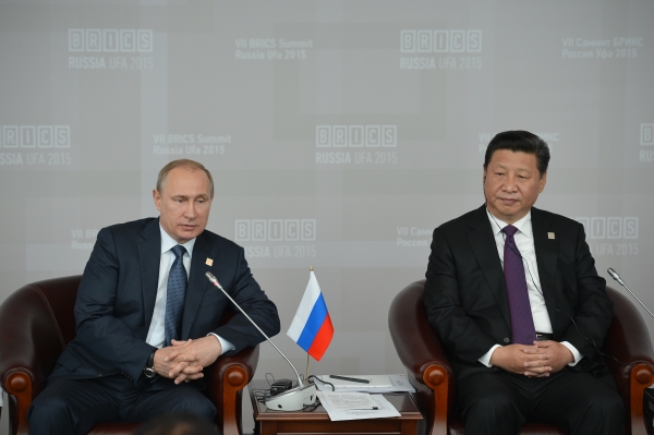 Владимир Путин и Си Цзиньпин © РИА Новости, Рамиль Ситдиков Владимир Путин и Си Цзиньпин © РИА Новости, Рамиль Ситдиков