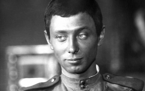 Кадр из фильма «Женя, Женечка и «Катюша» Кадр из фильма «Женя, Женечка и «Катюша»