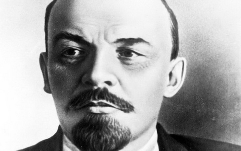 Владимир Ильич Ульянов (Ленин) Фото с сайта wikipedia.org Владимир Ильич Ульянов (Ленин) Фото с сайта wikipedia.org