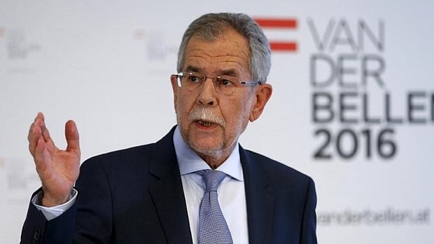 Александр Ван дер Беллен. Фото с сайта wikimedia.org Александр Ван дер Беллен. Фото с сайта wikimedia.org