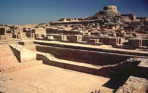 Развалины Мохенджо-Даро. Фото M.Imran с сайта wikimedia.org Развалины Мохенджо-Даро. Фото M.Imran с сайта wikimedia.org