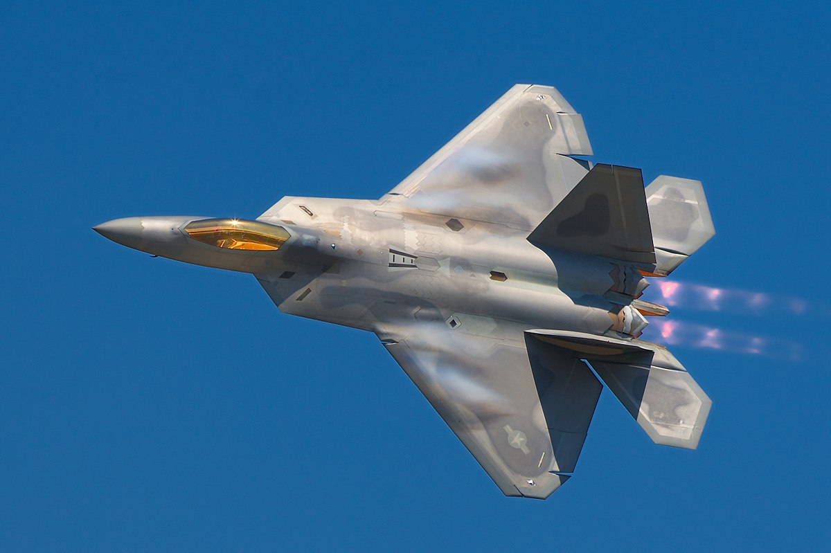 F-22 Raptor. Фото с сайта wikipedia.org F-22 Raptor. Фото с сайта wikipedia.org