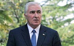 Леонид Тибилов. Фото с сайт wikipedia.org Леонид Тибилов. Фото с сайт wikipedia.org