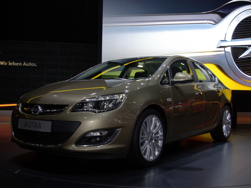 Opel Astra © KM.RU, Кирилл Савченко Opel Astra © KM.RU, Кирилл Савченко