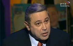 Кадр телеканала «РТР-Планета» Петросян выселяет Степаненко из квартиры