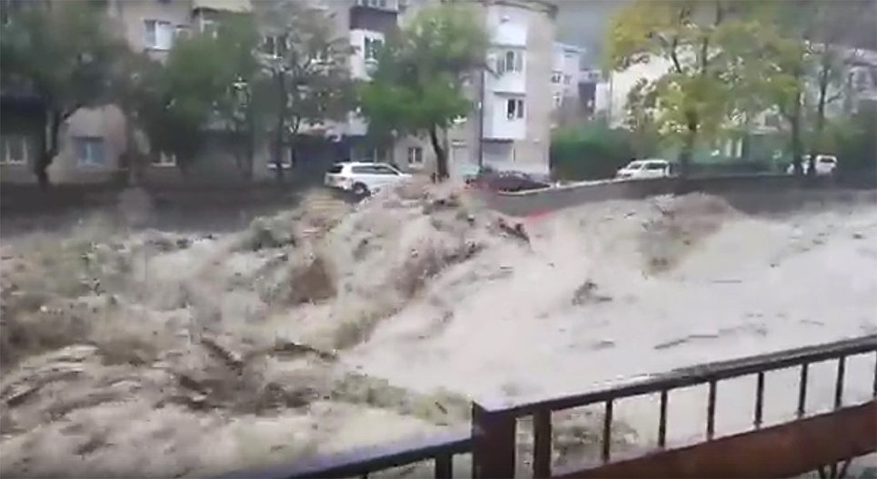 Скриншот из группы "Подслушано в Туапсе" во ВКонтакте Ливень в Краснодарском крае