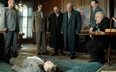 Кадр из фильма «Смерть Сталина». Фото с сайта kinopoisk.ru Кадр из фильма «Смерть Сталина». Фото с сайта kinopoisk.ru