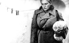 Кадр из фильма «Комиссар». Фото с сайта kinopoisk.ru Кадр из фильма «Комиссар». Фото с сайта kinopoisk.ru