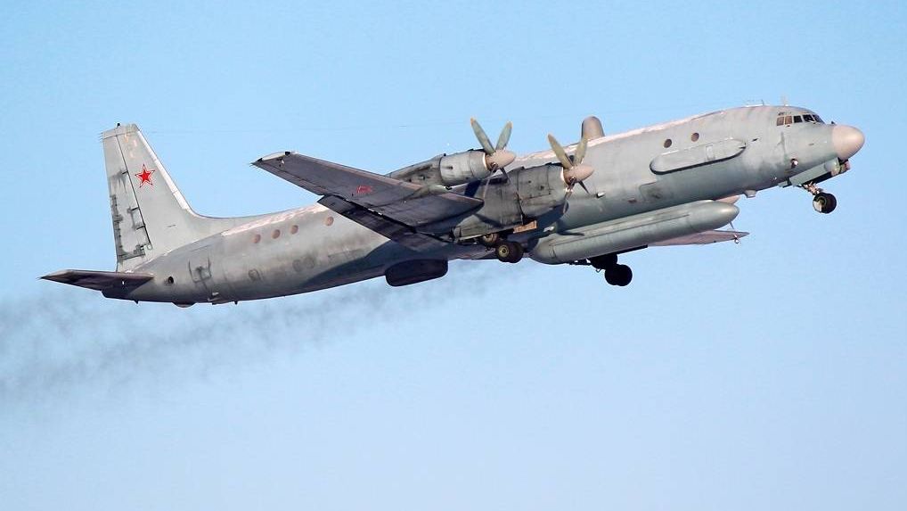 Самолет Ил-20